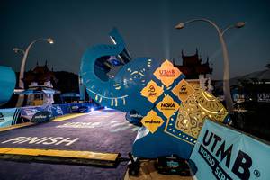 BIB: 110
                            <button type="button" onclick="openModal(22791174)" class="btn btn-primary btn-sm float-right btn-popup" data-toggle="modal" data-target=".modal-high-quality">
                        <i class="fas fa-shopping-cart"></i> Add to Cart
                    </button>
                                            <button type="button" onclick="isThisMe(22791174, true)" class="btn btn-success btn-sm float-right btn-popup btn-isme hidden" data-toggle="tooltip" data-placement="bottom" title="นี่คือรูปของคุณใช่ไหม คลิกที่นี่เพื่อเอาเข้าอัลบั้ม">
                        <i class="fas fa-plus"></i> Add to album
                    </button>
                    <button type="button" onclick="isThisMe(22791174, false)" class="btn btn-warning btn-sm float-right btn-popup btn-isnotme hidden">
                        <i class="fas fa-ban"></i> Remove from album
                    </button>